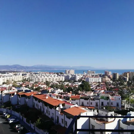 Atico Bellas Vistas Apartmán *